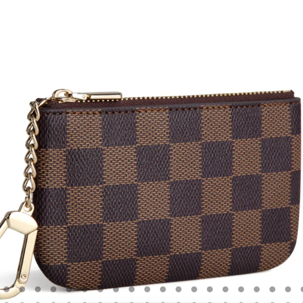 Checkered Wallet Keychain - Picture 6 of 8